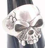 Unique Skull Skeleton King Detailed Pewter Ring