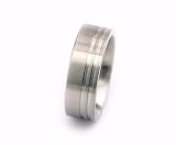 Flat stainless steel band with a comfort-fitand two surrounding grooves