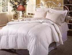 1000 TC Grand Palazzo Baffle Box Down Comforter 