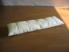 【日本製】 活性炭 羽根パイプ・ロング　抱き枕 硬軟両用カバー付き 活性炭パイプ＋水鳥フェザー１００％ ４３ｘ１００ｃm