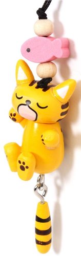 Imagen 3 de colgante de móvil de madera con forma de gato amarillo