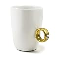 Ring Tasse in weiss/gold