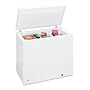 Frigidaire FFC0923DW 8-4/5-Cubic-Foot Manual-Defrost Chest Freezer, White