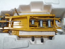 Cover image : LIEBHERR リープヘル 重機 クローラークレーン LR1280