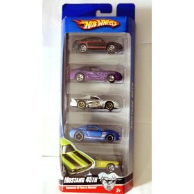 Hot Wheels 5 Car Gift Pack, Mustang 45th Anniversary Edition, 1:64 Scale.