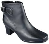 Clark`s `Women`s `Yvette` Leather Ankle Boot