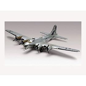 Revell B17G Flying Fortress  1:48 Scale from Toy RC Airplanes