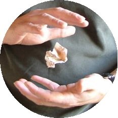 Floating �5 note - Magic Trick