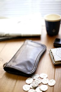 BEAU DESSIN S.A.（ボーデッサン） 小銭入れ付き長財布　ON1558