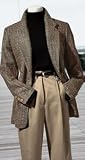 THE ESSENTIAL TWEED JACKET