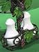Kitchen & Housewares : Metal 'Grapes' Salt & Pepper Set