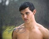 Taylor Lautner Signed Twilight New Moon 8x10 Jacob Shirtless