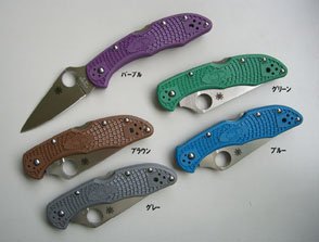 SPYDERCO　ＤＥＬＩＣＡ　４　スパイダルコ　デリカ ４　フラット身 ストレート　ブルーハンドル【正規品】