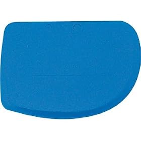 Plain Plastic Scraper Flexible blade. 4.5 x 3"