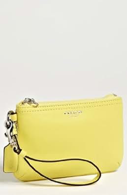 coach wristlets 3131