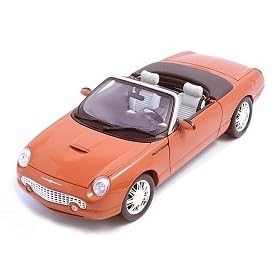 Die-cast Model Ford Thunderbird (Die Another Day) (1:18 scale in Red)