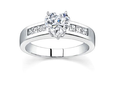 0.83 CT HEART DIAMOND 18K WHITE GOLD RING NEW