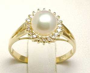 14k Cultured Pearl & Diamond Ring   Size 7.0
