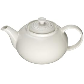 Le Creuset Stoneware Classic Teapot, Almond, 1.3 Litre