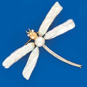 14K Dragonfly Pin With Biwa Pearls  D.05  H 1 3 4 W 2