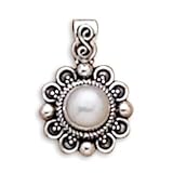 Cultured Freshwater Pearl on Diamond Shape Pendant