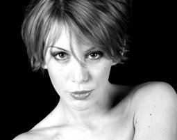 Produkt-Bild: mydays Geschenkgutschein - Erotik- Fotoshooting in Siegen - Raum Gie&szlig;en