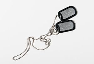 Militärischen Erkennungsmarken: 2 personalisierten Erkennungsmarken im Armeestil mit Kugelkette & Schalldämpfern