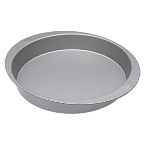 Click here to buy Chicago Metallic Duncan Hines 9-Inch Round Cake Pan by Chicago Metallic.