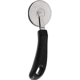 Ergonomically Designed Pizza Cutter