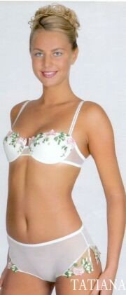 YANA- push up underwire bra