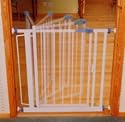 Bettacare Standard Auto-Close Gate. 75 - 82 cm.(29.5 - 32.25 inches)
