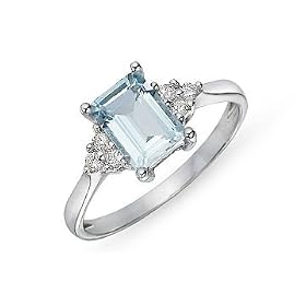 7/8 Carat Aquamarine and Diamond 14K White Gold Ring