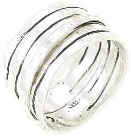Silver Jewelry, 925 Sterling Silver Ring. Hammered and Oxidized Multipls Stripes and a Turnng Band. Hand Made and Designed in Israel By Bili Silver. Shipped Directly From Tel Aviv Israel in a Gift Box. Size 7. Great Gift For: Wedding Bridesmaid Bat Mitzvah Engagement Graduation Mother's Day Birthday Anniversary Valentine and Ladies At All Ages.