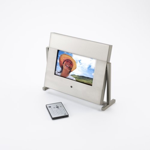 Umbra Digisimple 7-inch Digital Frame (Nickel)