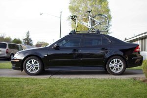 Thule 518 Echelon Fork Mount Rooftop Bicycle Carrier