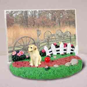 Labrador Retriever, Yellow - Picture Frame with Fence