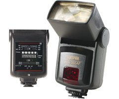 SUNPAK 035M 35mm Electronic Thyristor Auto Flash with 35-85mm Zoom