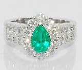 Pt ペアシェイプカットエメラルド-0.81ct&ダイヤモンド ゴージャスデザインリング