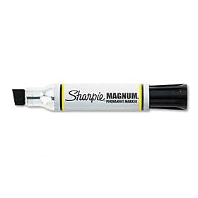 Sharpie 44001 Magnum Black Ink Permanent Marker (12-Pack)