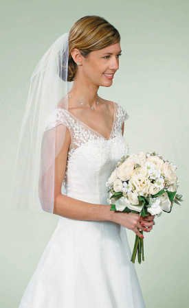 Simple Elegance Cut Edge White Wedding Veil with Comb