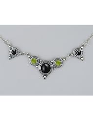 A Delightful Sterling Silver Gemstone Necklace Featuring Black Onyx and Peridot