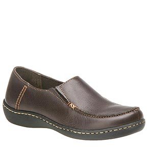 Eastland Women’s Genova Slip-On Picture