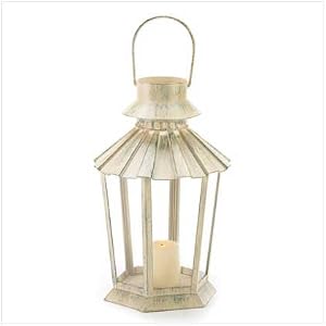 GRACEFUL GARDEN LANTERN