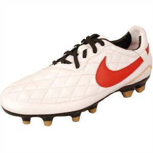 ronaldinho gold soccer shoes