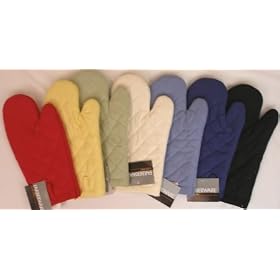 Farberware Solid Oven Mitt- red by Bed and Bath