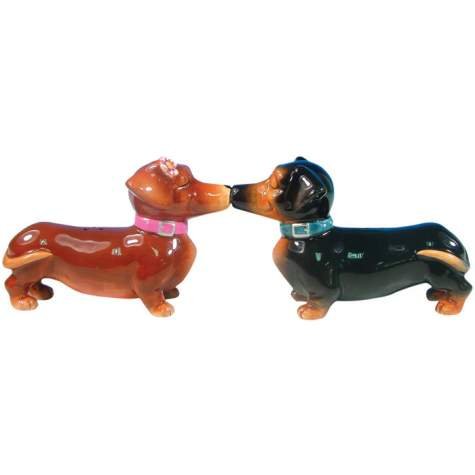 Kissing Dachshunds Dog Salt & Pepper Shakers Set