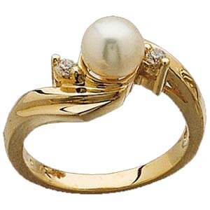 1/8Ct.T.W. Round Diamonds, Cultured White Pearl, 14Kt. Yellow Gold. Pearl and Diamond Ring