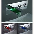 Badewanne Armaturen / Zwei Griffe / Wasserfall / LED - OKANOGAN