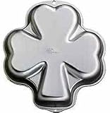 Wilton Shamrock Pan