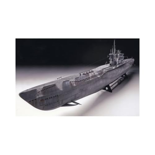 Revell VIIC Submarine Revell VIIC Submarine